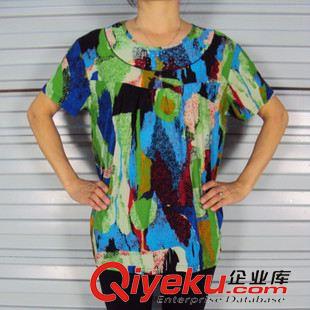 阿姨短袖衫 地攤熱賣中老年服裝花色阿婆衫 老年媽媽裝夏季低價短袖t恤批發(fā)原始圖片3