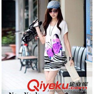 未分類 外貿春裝新穎花案 名媛大碼冰絲女裝 時尚ss斜肩款t恤