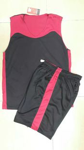 5月新品 2019爆款雙面穿籃球服套裝男 比賽隊(duì)服球衣 團(tuán)購(gòu)籃球衣批發(fā)招代理
