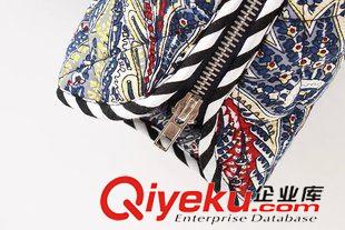7月上旬上新 2015歐洲站新款女裝經(jīng)典復(fù)古小香風(fēng)腰果花棉衣外套 一件代發(fā) 爆原始圖片3