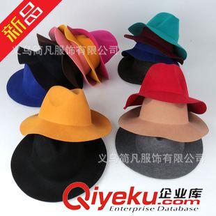 全部產(chǎn)品 原宿風(fēng)英倫大檐帽底字母涂鴉毛呢帽子女士春秋冬天禮帽男士爵士帽