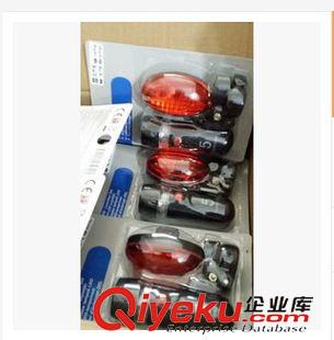 自行車車燈 電筒 CREE XM-L T6多功能手電筒 可充電 尾部按鈕有警笛聲 帶救生功能