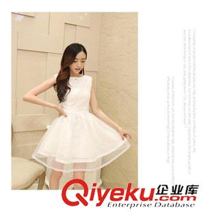 2015年5月上新 2015批發春夏女裝新款韓版修身白色蓬蓬裙條紋無袖歐根紗連衣裙夏