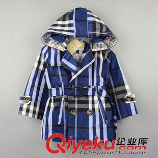 秋冬季風(fēng)衣 外貿(mào)童裝批發(fā) 新款B家女童帶帽雙排扣格子風(fēng)衣外套 經(jīng)典格子風(fēng)衣原始圖片2