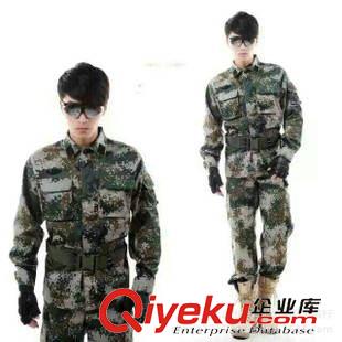 熱賣爆款 專業(yè)供應(yīng) 07作訓(xùn)服林地迷彩服長袖套裝男 常規(guī)耐磨斜紋迷彩服原始圖片3