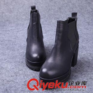 韓國短靴 2015秋新款女鞋黑色皮鞋 批發(fā)舒適馬丁靴舒適粗高跟鞋防水臺裸靴