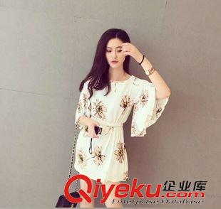 tj T恤 連衣裙 夏季新款茶花裙 超顯瘦顯腿長喇叭袖 松緊腰連衣裙