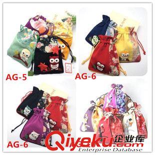 新品推薦 廠家直銷AB-6 和風布藝笑夢琉兔子哇口包玉兔硬幣包零錢包