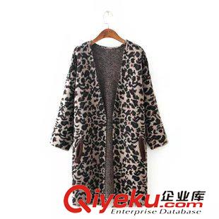 21-25新品 MI秋季女裝新品開衫 滿身豹紋圖案長(zhǎng)袖兩口袋毛衣