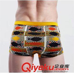 爆款專區(qū) 一件代發(fā) 男士一片式內(nèi)褲 保健印花男平角 u凸平角褲 廠家批發(fā)原始圖片3
