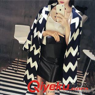 韓版風(fēng)衣大衣外套 歐美街頭中長(zhǎng)款黑白波浪紋外套女裝優(yōu)雅風(fēng)衣2015dp秋新款1070#原始圖片2