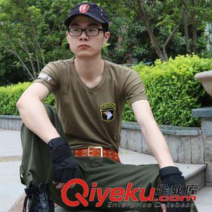 軍迷T恤 批發空軍一號半袖休閑打底衫短袖男士修身短袖T恤緊身V領迷彩短袖