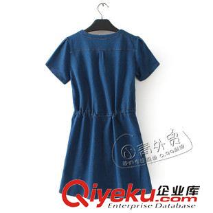 05月11日新品 U115 國內(nèi)單女裝 夏季新款簡約純色修身圓領(lǐng)短袖牛仔裙連衣裙子