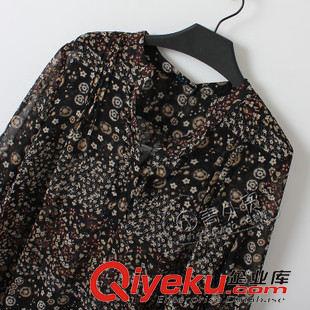 04月6日新品 S773 外貿(mào)原單女裝 春季新款復(fù)古印花圖案圓領(lǐng)長(zhǎng)袖雪紡衫上衣