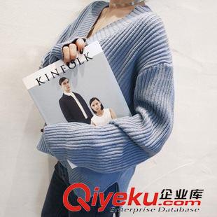 9月15日NEW 15秋季新款 韓國東大門復(fù)古V領(lǐng)寬松套頭藍(lán)色開叉百搭針織毛衣女原始圖片3