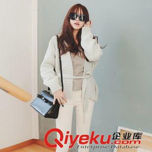 2015年09月09新款 毛衣女實(shí)拍2015年秋冬季新款街頭純色針織系帶V領(lǐng)開(kāi)衫配腰帶毛衣原始圖片2