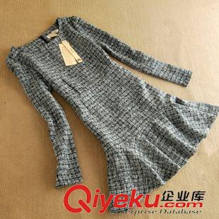 12月19新款 2014秋冬韓版新款女裝 包臀荷葉邊格花羊毛呢圓領(lǐng)長袖連衣裙 女原始圖片2