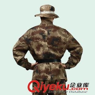 店長(zhǎng)推薦 2015夏季新款07荒漠迷彩服長(zhǎng)袖套裝 軍迷戶(hù)外迷彩作訓(xùn)服 廠(chǎng)家批發(fā)