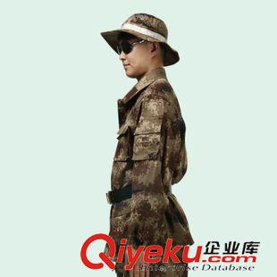 迷彩服 2015夏季新款07荒漠迷彩服長(zhǎng)袖套裝 軍迷戶外迷彩作訓(xùn)服 廠家批發(fā)