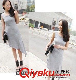 連衣裙  連身裙 2013夏裝女裙 日韓新品個性不規則無袖連衣裙 百搭糖果色打底長裙原始圖片3