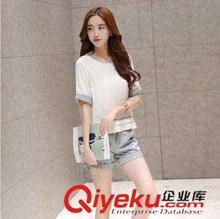 新品秋季休閑套裝 歐洲站夏季短袖棉麻時(shí)尚休閑兩件套氣質(zhì)大碼顯瘦名媛亞麻短褲套裝原始圖片3