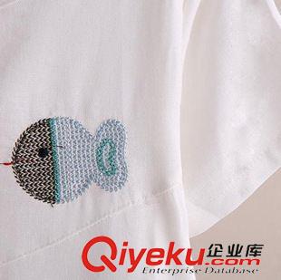 夏季新品7月09 2015夏女裝森女小清新棉麻刺繡魚韓版白色休閑寬松T恤女式上衣