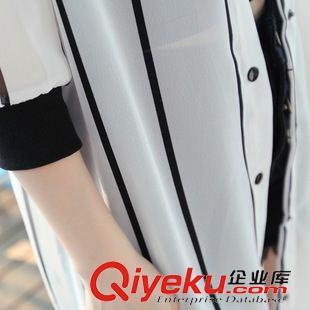 夏季新品7月05 2015夏季新款女裝日系復古豎條紋雪紡襯衫開衫中長款防曬衣好質量原始圖片3