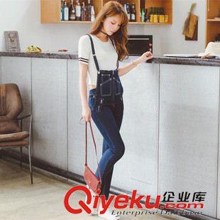 早秋8月新品 實(shí)拍2015初秋新款復(fù)古高腰多口袋修身顯瘦牛仔背帶褲女好質(zhì)量現(xiàn)貨原始圖片3