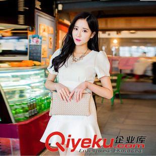 連衣裙 2015夏季新款嗆口小辣椒明星同款民族風(fēng)修身刺繡圖騰吊帶連衣裙