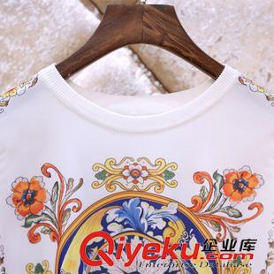 夏季新品7月25 歐洲站2015夏季新款女裝時尚氣質(zhì)真絲印花上衣+哈倫九分褲套裝女原始圖片3
