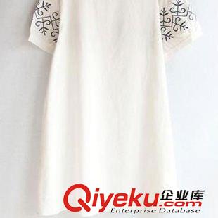 夏季新品7月09 森女可愛日系清新寬松刺繡花朵白色學(xué)院風(fēng)短袖棉麻連衣裙