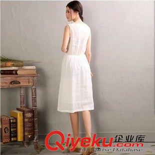 亞麻系列 2015夏季新品復(fù)古棉麻繡花無袖連衣裙原始圖片3