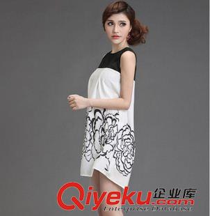 2015民族風專區(qū)，逆愛 2014新 民族風 雪紡拼真絲 黑白 花朵連衣裙 白描原始圖片2
