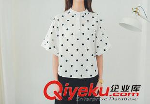 六月新款 2015模特實拍高品質韓國官網新款清新簡約棉麻料波點五分袖襯衫原始圖片2