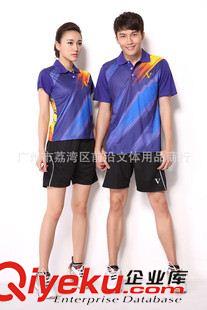V運(yùn)動(dòng)服 2015新款情侶款短袖短褲運(yùn)動(dòng)服 男女同款 快干羽毛球服套裝3002