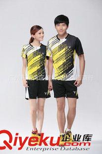 V運動服 2015年新品男女款休閑運動服 羽毛球比賽服圓領(lǐng)短袖情侶套裝2060