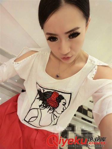 2015年4月新款 歐洲站夏裝新款美女繡花鑲鉆裝飾時(shí)尚休閑打底小衫T恤1588#原始圖片3