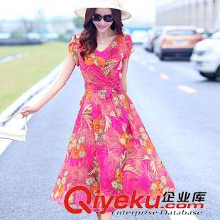 連衣裙 夏裝新款韓版大碼V領(lǐng)顯瘦短袖中長款連衣裙女裝