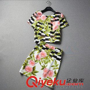 套裝 春夏新款歐美dp女裝花卉印花包臀裙短袖套裝原始圖片3