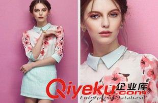 2015歐美高端面料潮裝 歐洲站2015夏裝新 時尚大牌撞色印花淑女 潘領中袖套裝連衣裙原始圖片3