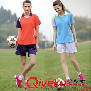 男裝足球服 2015歐冠黑色學(xué)生光板長袖足球隊(duì)球衣 足球訓(xùn)練服褲子套裝 冬包郵